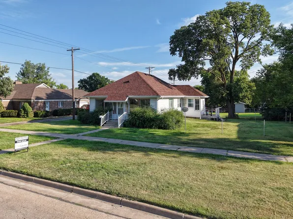 214 W Kansas Ave, Smith Center, KS 66967