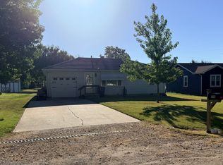 414 S Washington St, Eureka, KS 67045