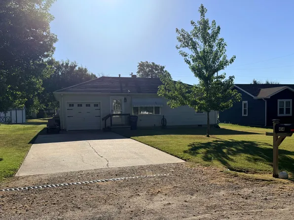 414 S Washington St, Eureka, KS 67045