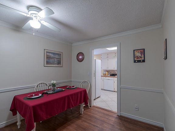4th image of 3220 Vail Ct