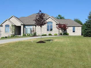 2920 Covington Manor Rd, Fort Wayne, IN 46814