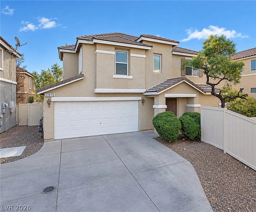 3 bed, 2.5 bath, 1354 sqft, $1,995 — Photo 1