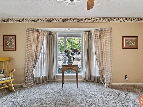 5th image of 313 Lori Ln