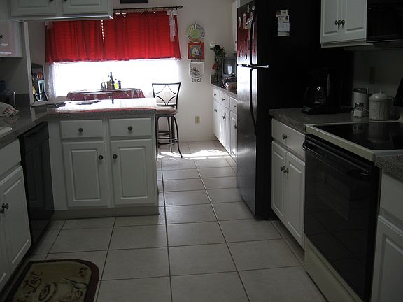 4th image of 1794 Tamarind Pl