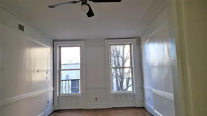 Rented by RBM Brokerage | media 29