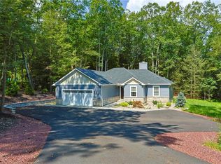 2217 Church View Dr, Stroudsburg, PA 18360