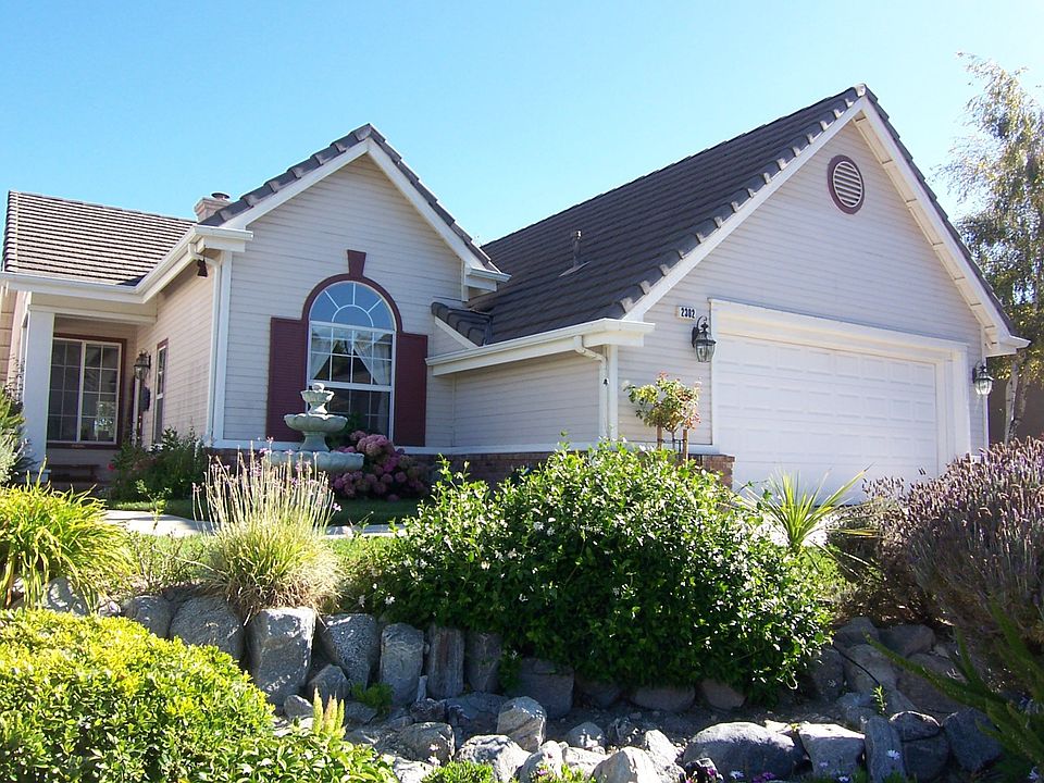 1st image of 2302 Laurelwood Dr