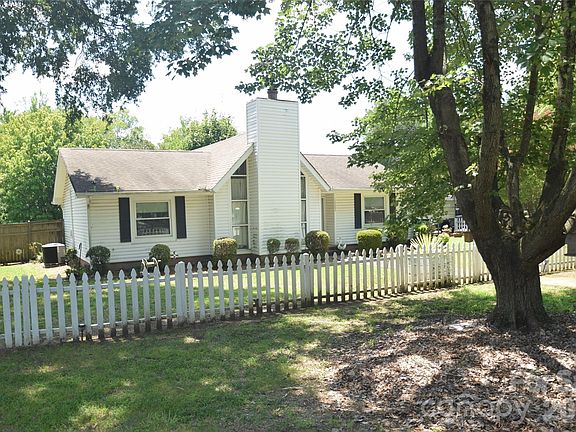 2nd image of 12202 Charing Grove Ln