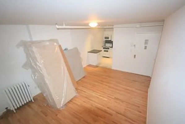 Rented by Citi Habitats | media 34