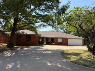 2508 NE Heritage Creek Dr, Lawton, OK 73507