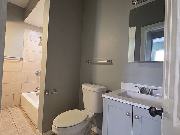 5th image of 5514 S May St #2