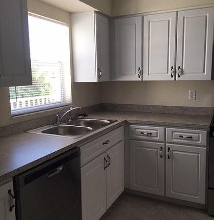 5th image of 838 SW 47th Ter APT A202