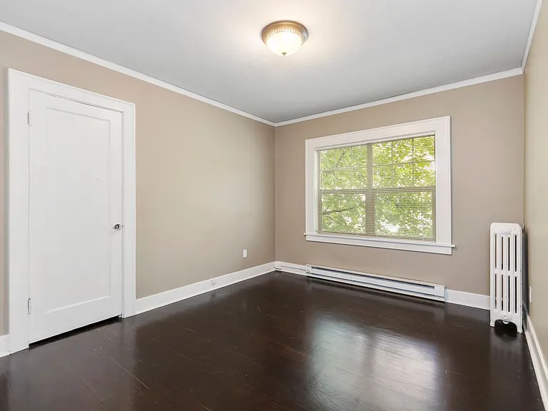 Westland Manor — Photo 12