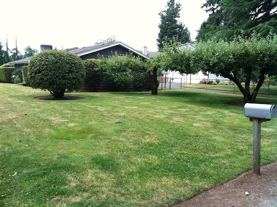 1st image of 1718 NE 143rd St