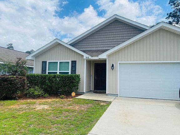 3rd image of 5838 Blackhorse Cir