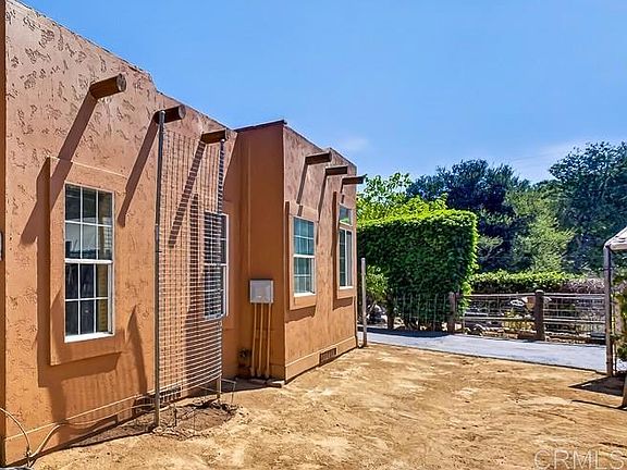3rd image of 614 Snowden Pl