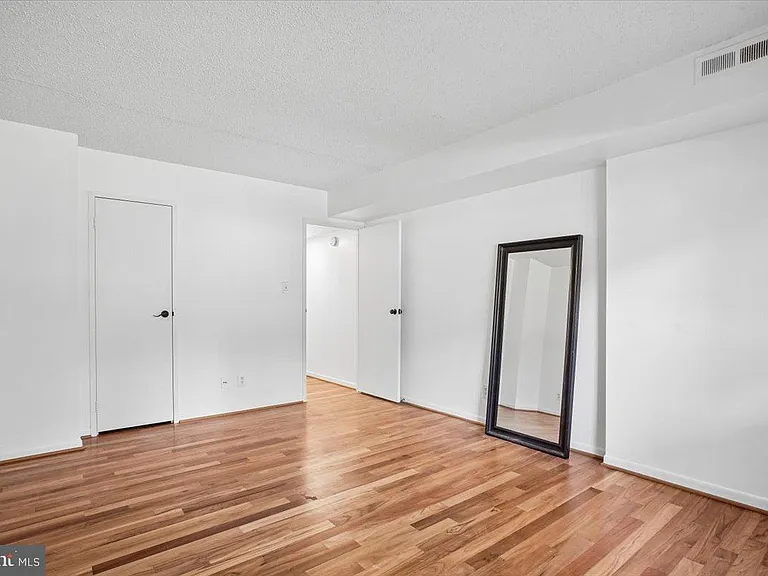 11805 Breton Ct #1A — Photo 20