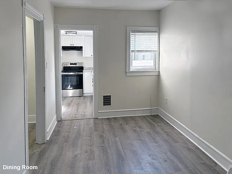 377 S Main St #2 — Photo 4
