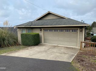 1639 NW 25th St, Lincoln City, OR 97367