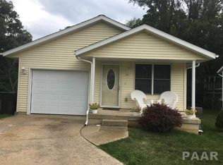 229 Hillside Ct, Pekin, IL