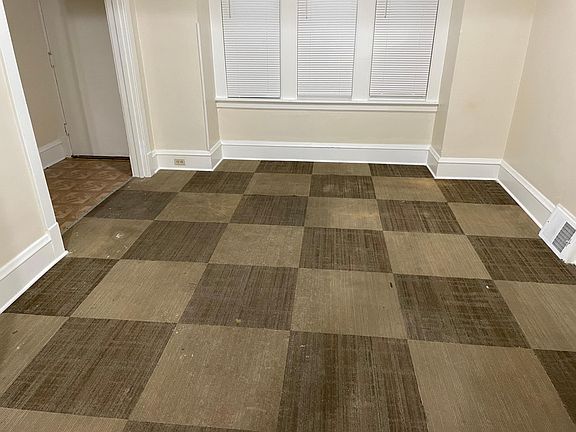 4th image of 2743 N 36th St #2743