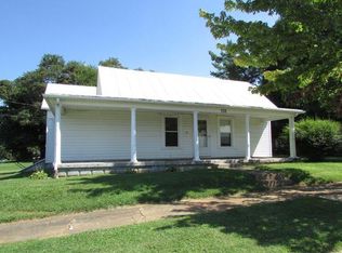 702 2nd St, Elizabethton, TN 37643