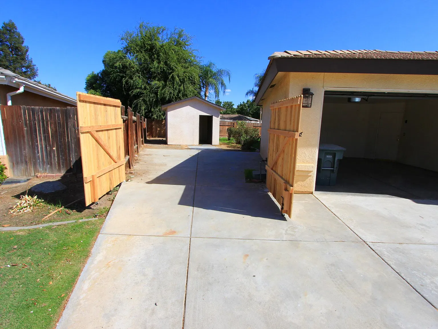 4 bed, 1650 sqft, $2,600 — Photo 4
