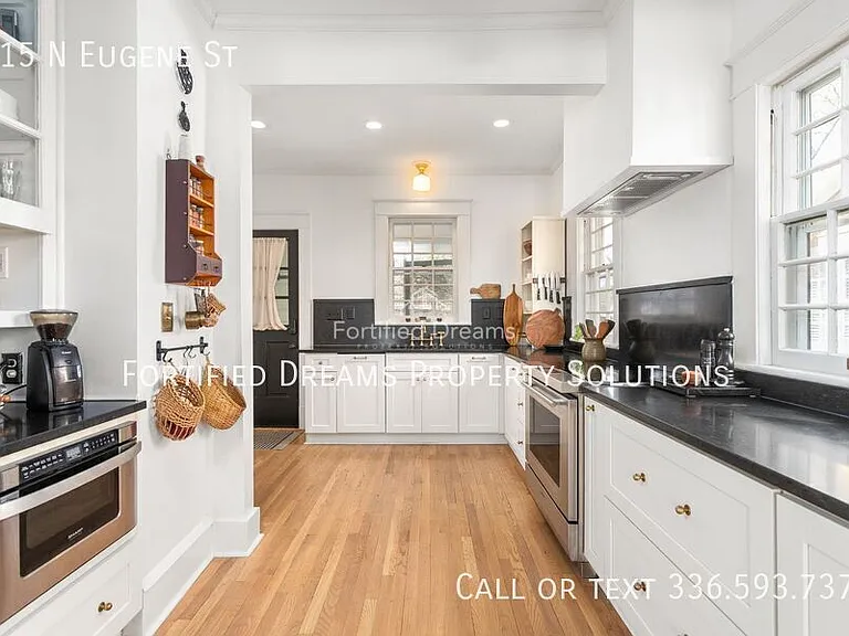 915 N Eugene St — Photo 17