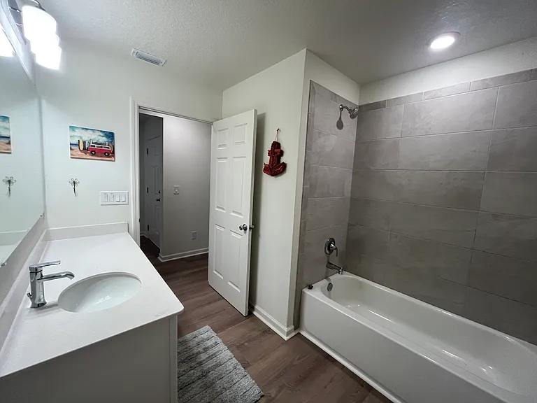 100 Signet Cir — Photo 7