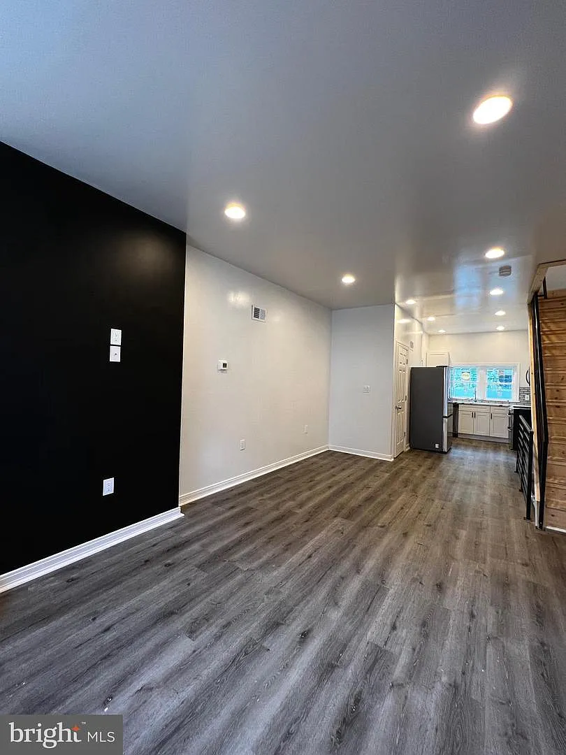 2316 N Garnet St — Photo 3