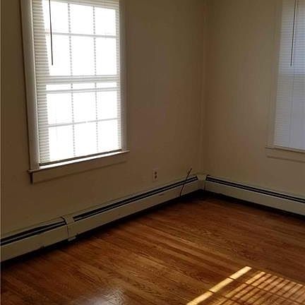 5th image of 17 Lena St