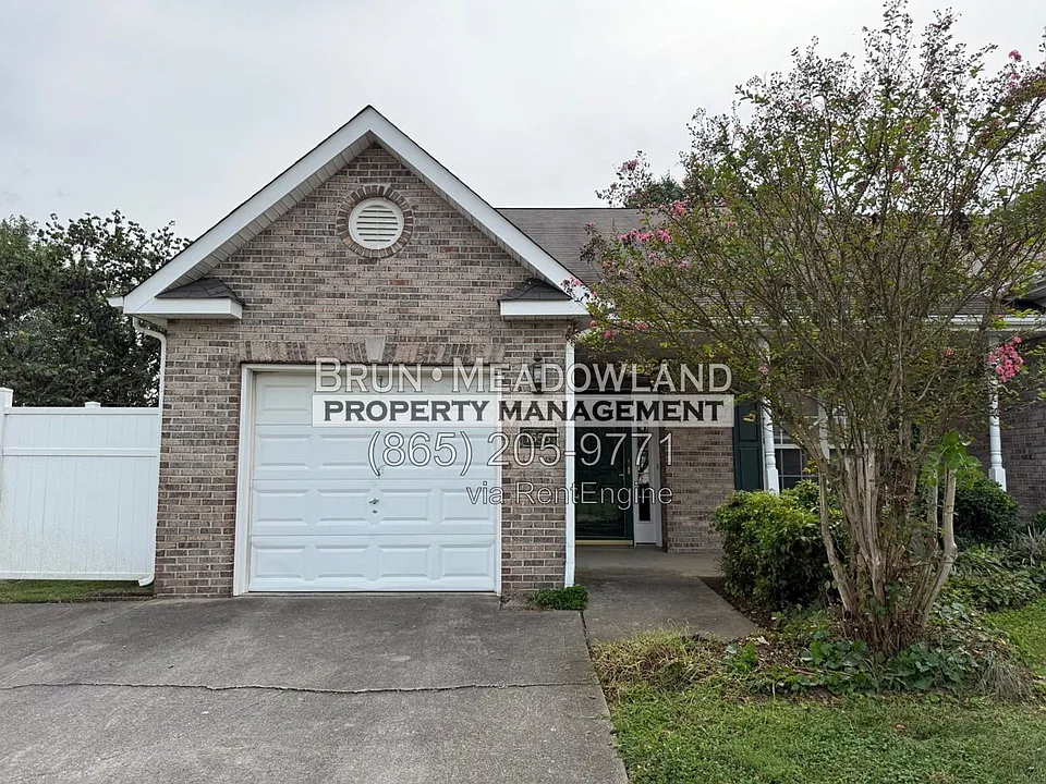 1555 Ellery Ln