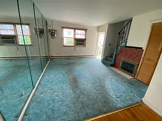 Sold by Winzone Realty Inc