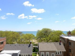493 Sheridan Rd, Evanston, IL 60202
