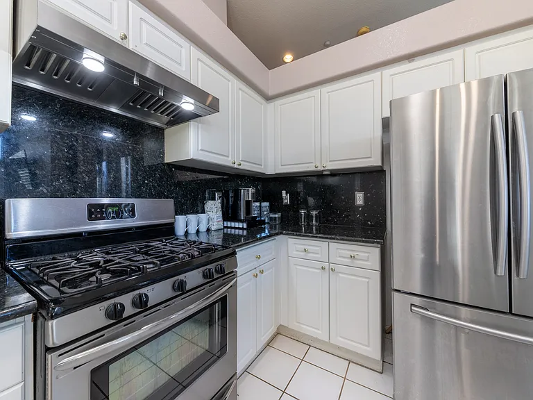 11857 Saint Andrews Pl — Photo 12