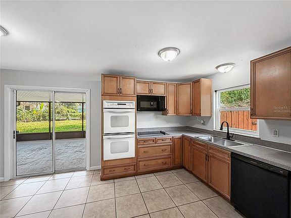 2nd image of 602 18TH STREET