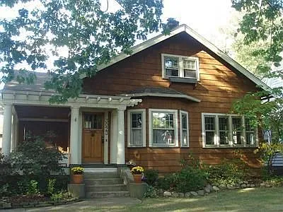 3032 E Derbyshire Rd photo 1