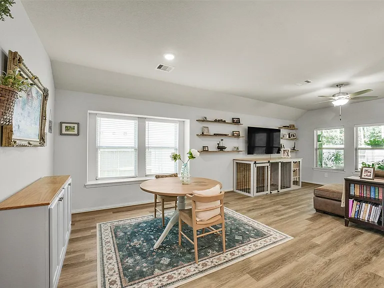 221 Woods Rose Ct — Photo 15