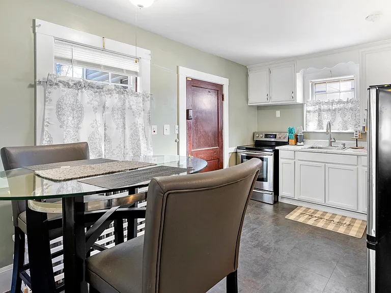 43 Liszt St #1 — Photo 7