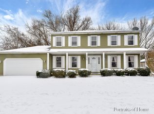 1232 Springdale Cir, Naperville, IL 60564