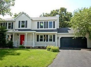 733 Royal Crest Ct, Bolingbrook, IL 60440