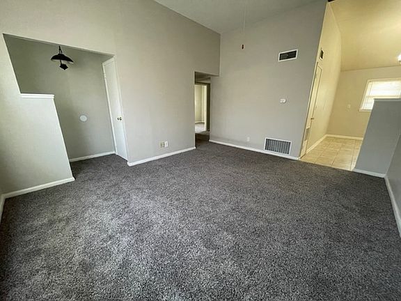 3rd image of 7012 Rainbow Dr