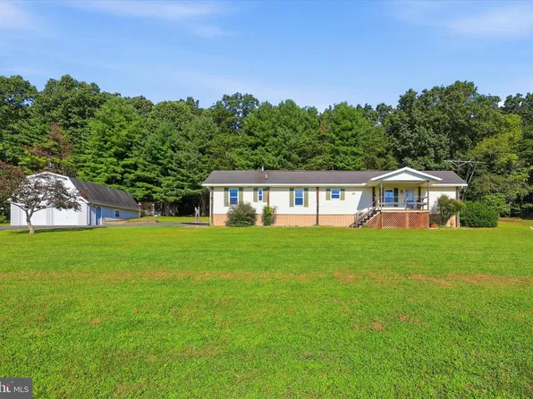 13728 Exline Rd, Hancock, MD 21750