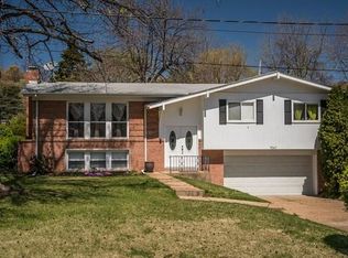 9047 Watsonia Ct, Saint Louis, MO 63132