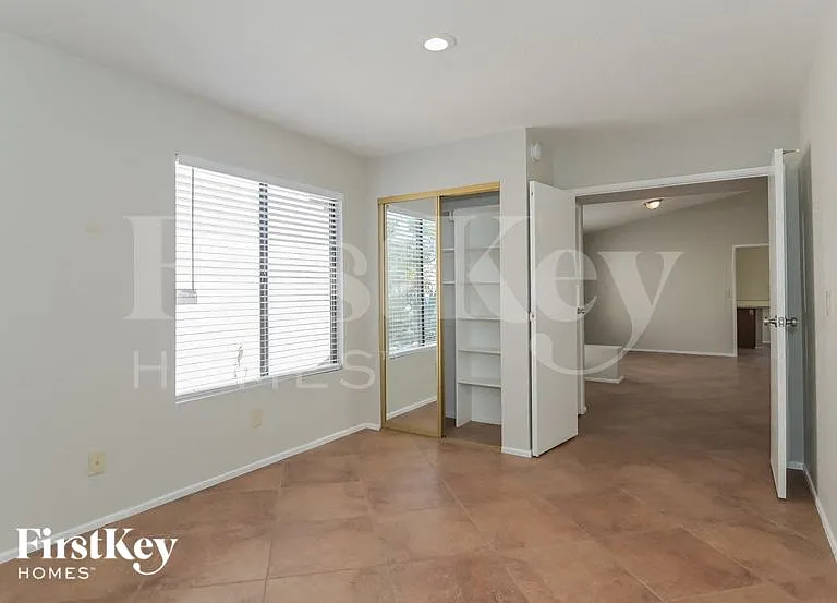 3240 N Hill Farm Dr — Photo 10