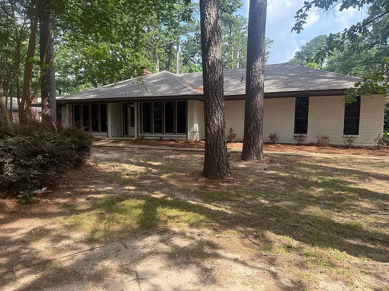 109 Park Ln — Photo 17