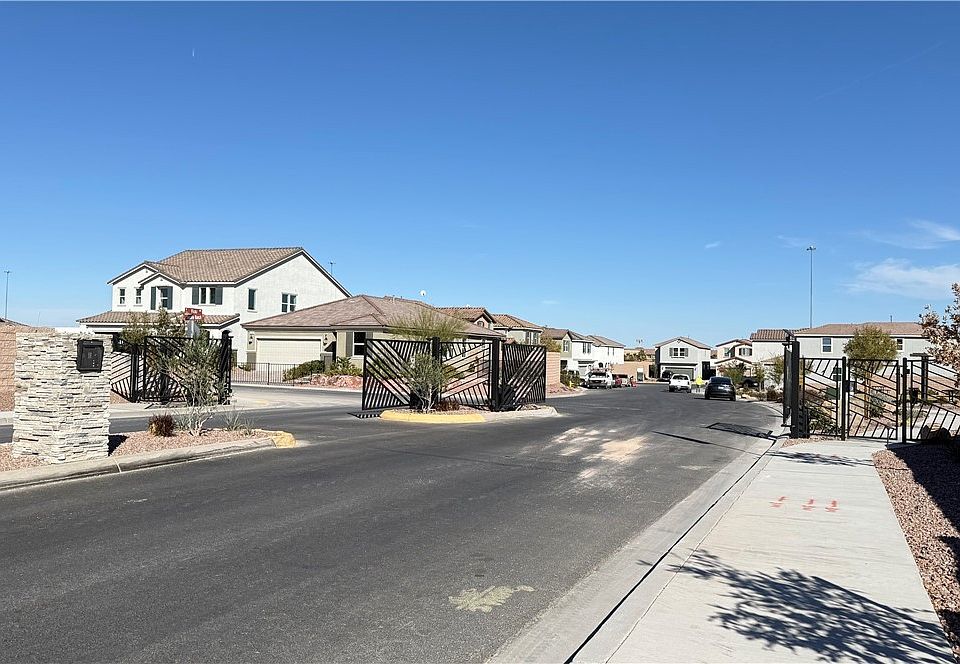2nd image of 9189 Oakdale Ranch Ct