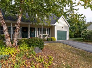 37 Locksley Ln, Raymond, NH 03077