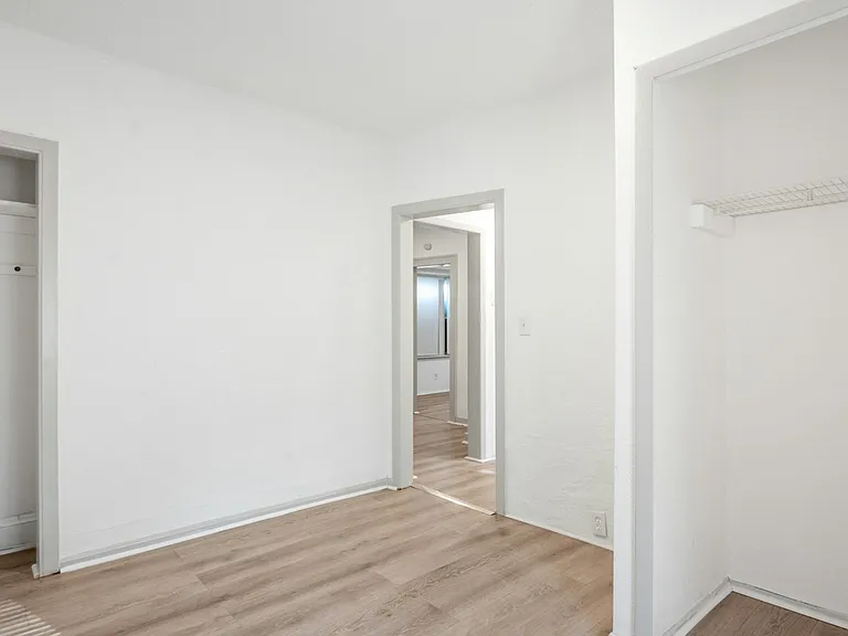 1554 Larchmont Rd #B — Photo 10