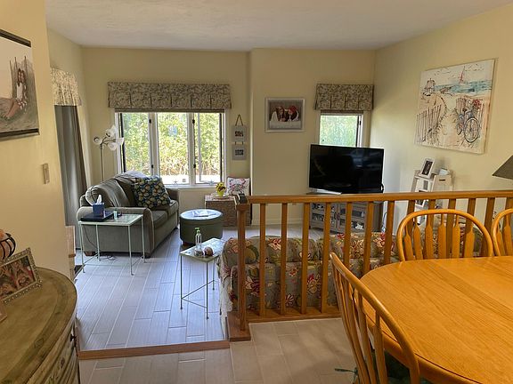 Dining area to living room, a step down
